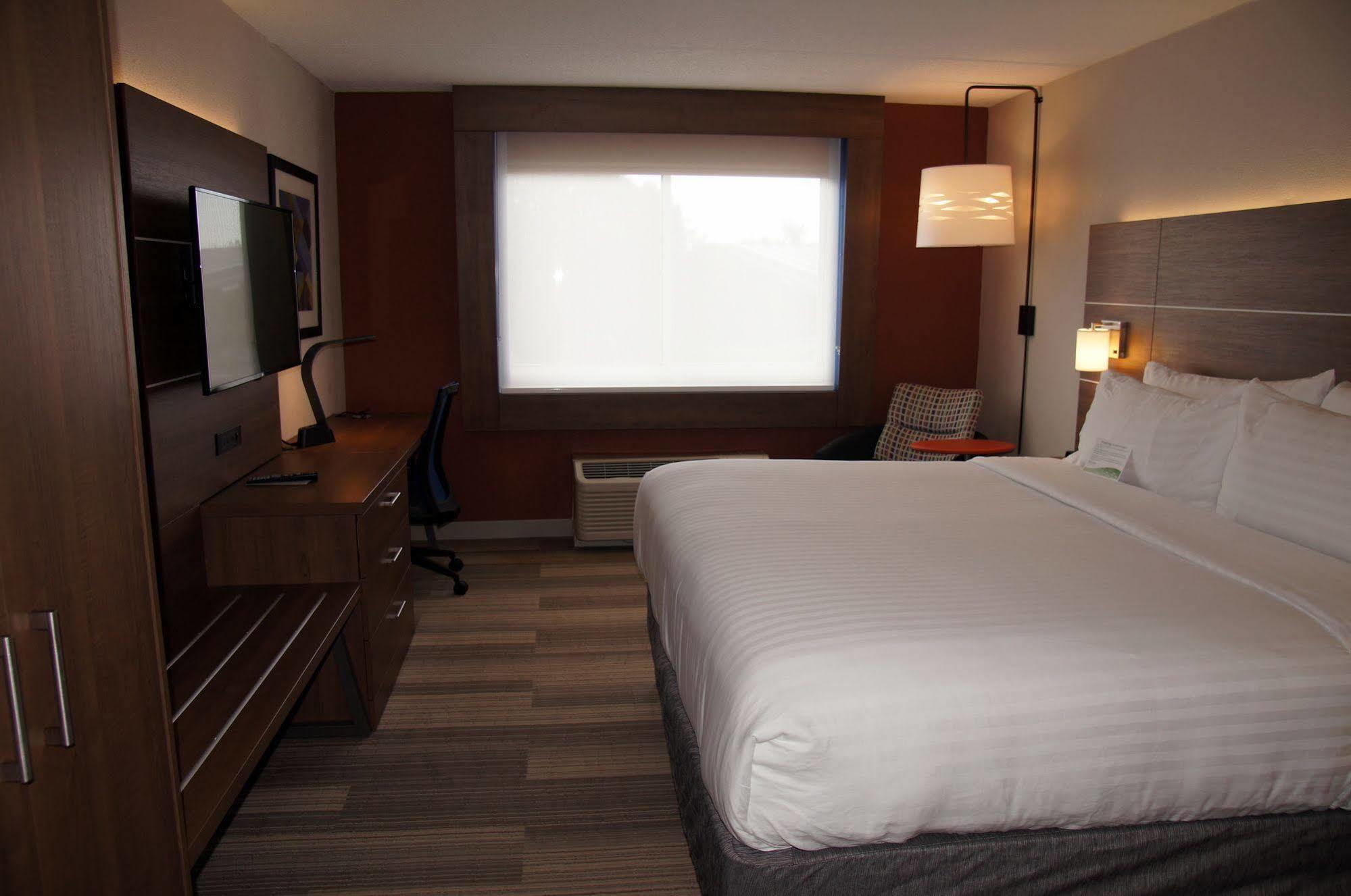 Holiday Inn Express Chesapeake - Norfolk By Ihg Exterior foto