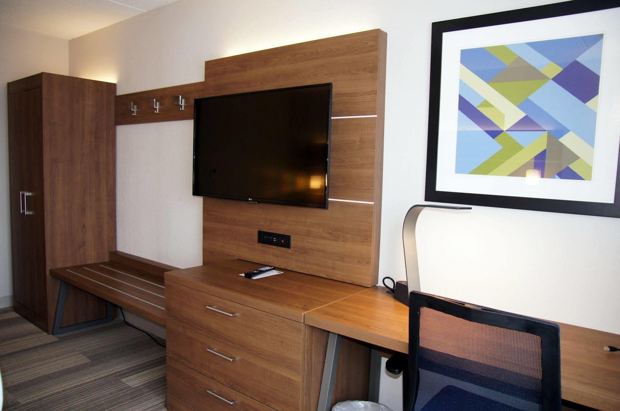 Holiday Inn Express Chesapeake - Norfolk By Ihg Exterior foto